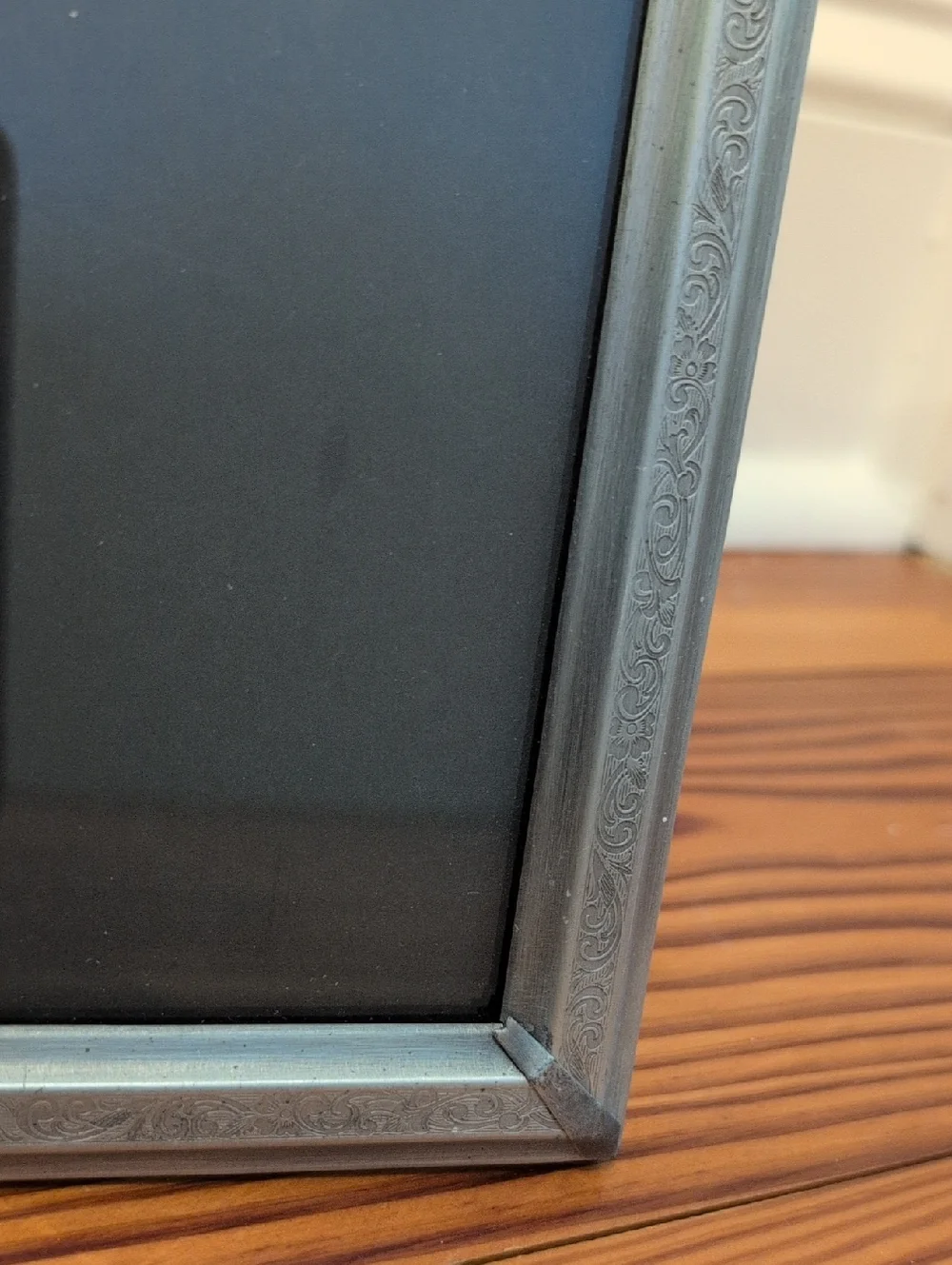 Classic Vintage Ornate Etched Silver Metal Picture Frame 4.5 x 6 Photo Opening